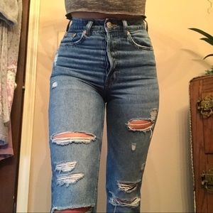 Women’s High Rise Ripped Jeans